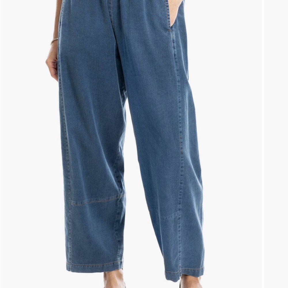 Max Studio Blue Flare Women's Jeans